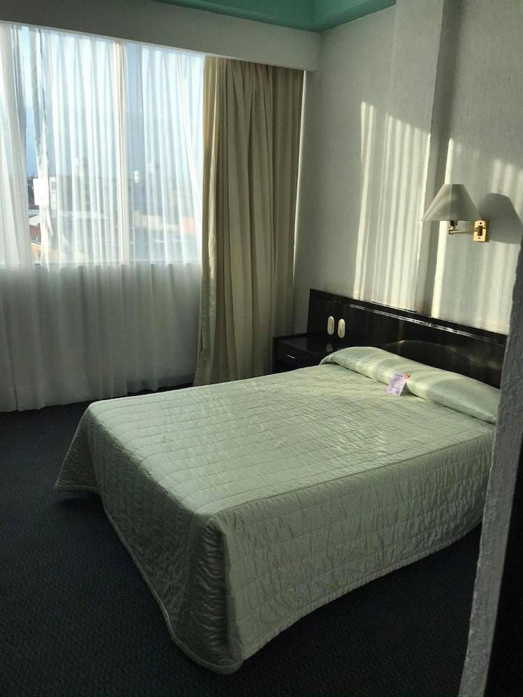 לאון Hotel Real Rex מראה חיצוני תמונה