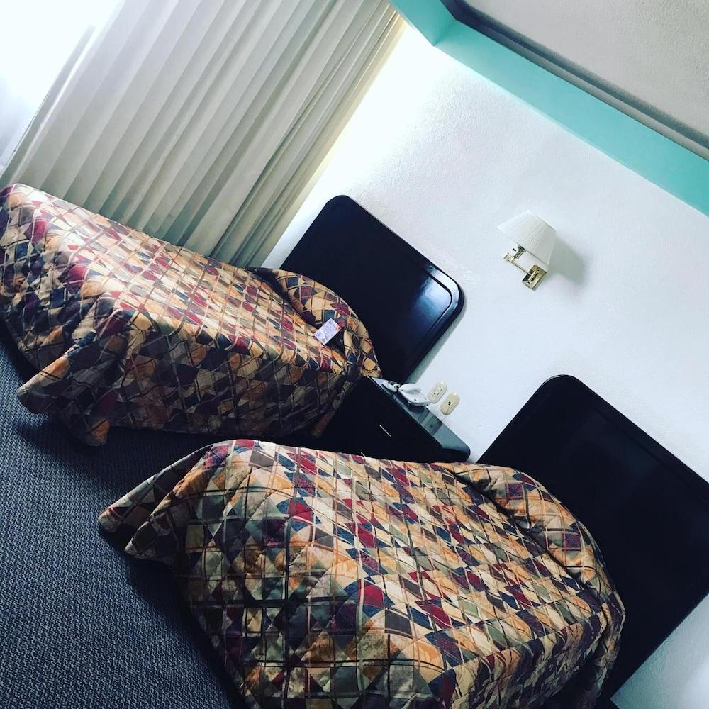 לאון Hotel Real Rex מראה חיצוני תמונה
