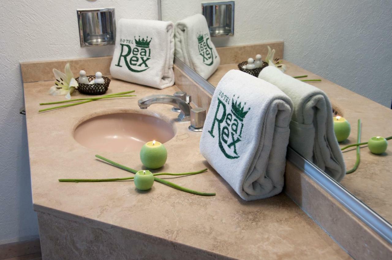 לאון Hotel Real Rex מראה חיצוני תמונה