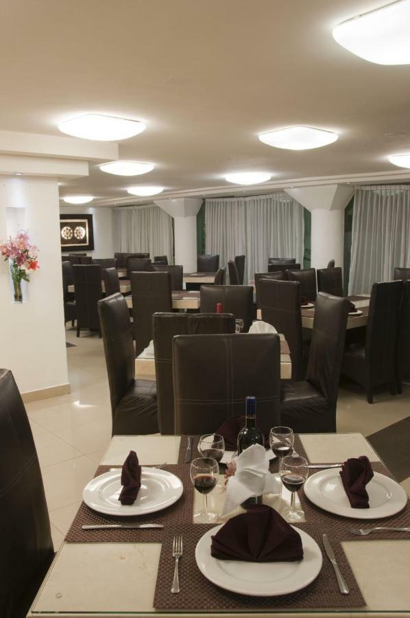 לאון Hotel Real Rex מראה חיצוני תמונה