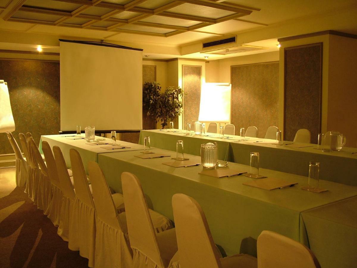 לאון Hotel Real Rex מראה חיצוני תמונה